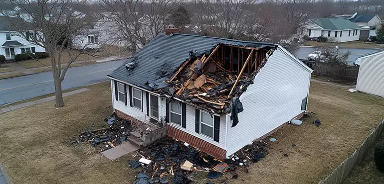 Why Choose Us for Selling Damaged House in Kansas, KS?