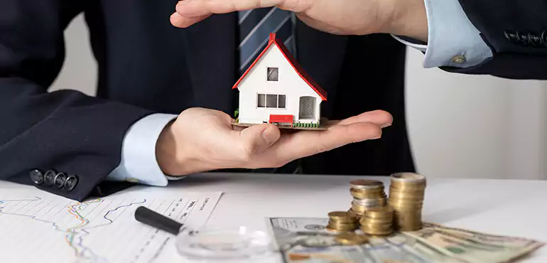 Who Do We Buy Houses From in Kansas, KS?